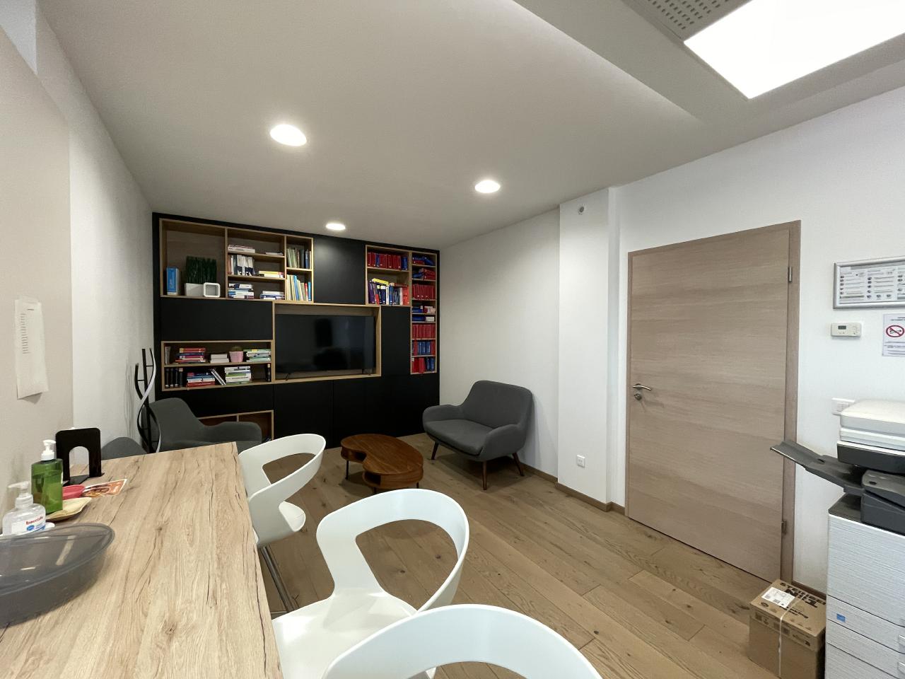 Bureau Ars-Laquenexy 297m² Location bureau Ars-Laquenexy Moselle OLBUR2422817 1